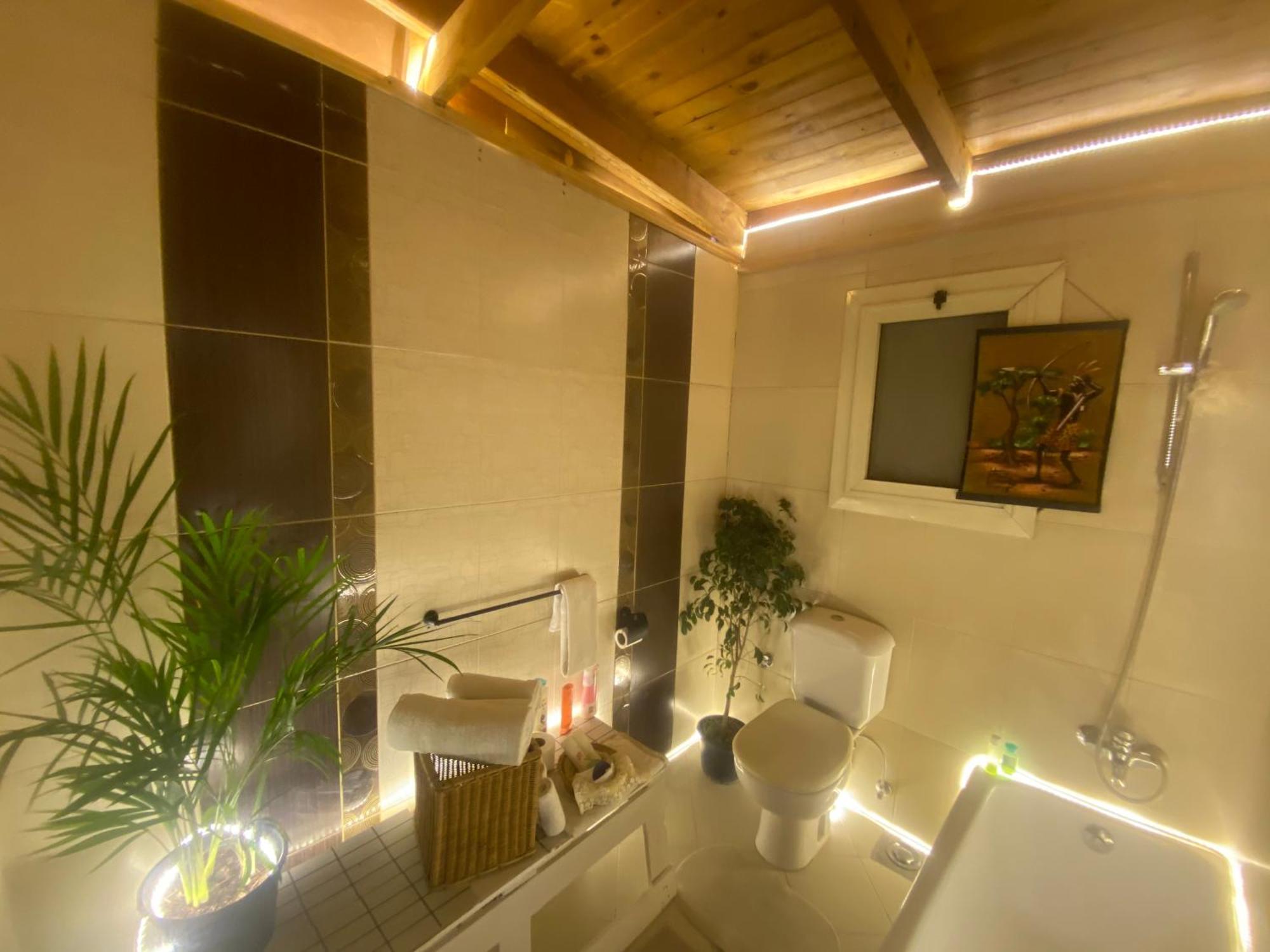 Airport Rooftop Club Luxurious Rooms And Studios Kair Zewnętrze zdjęcie